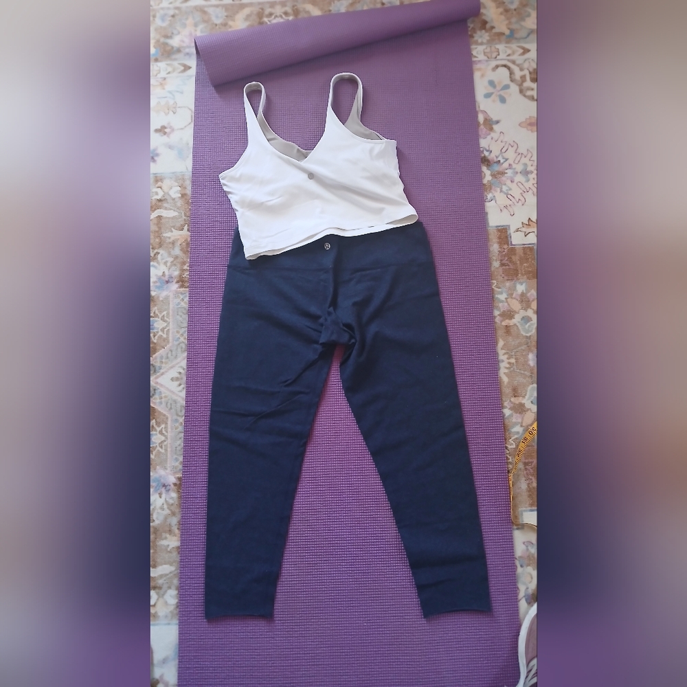 Lululemon Sports Bra & Leggings